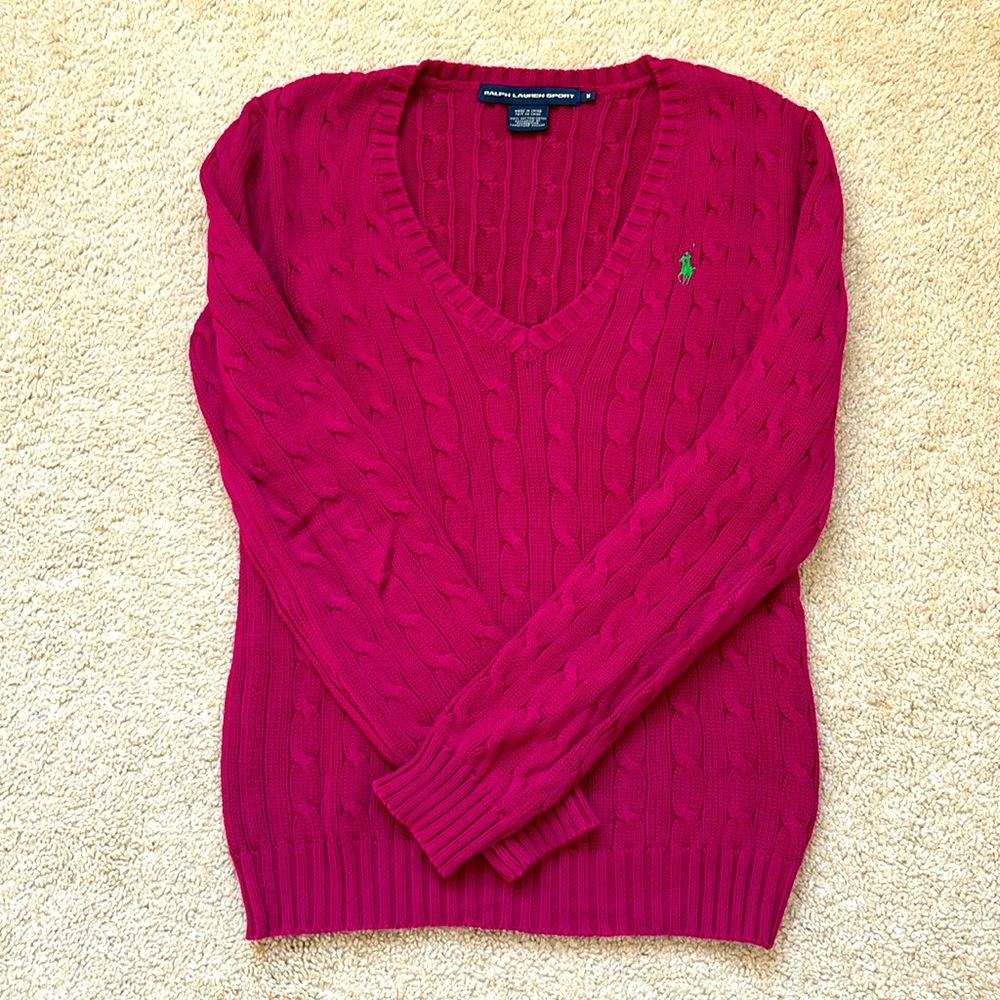 Women’s Ralph Lauren cable-knit cotton v-neck sweater in magenta (Medium) EUC